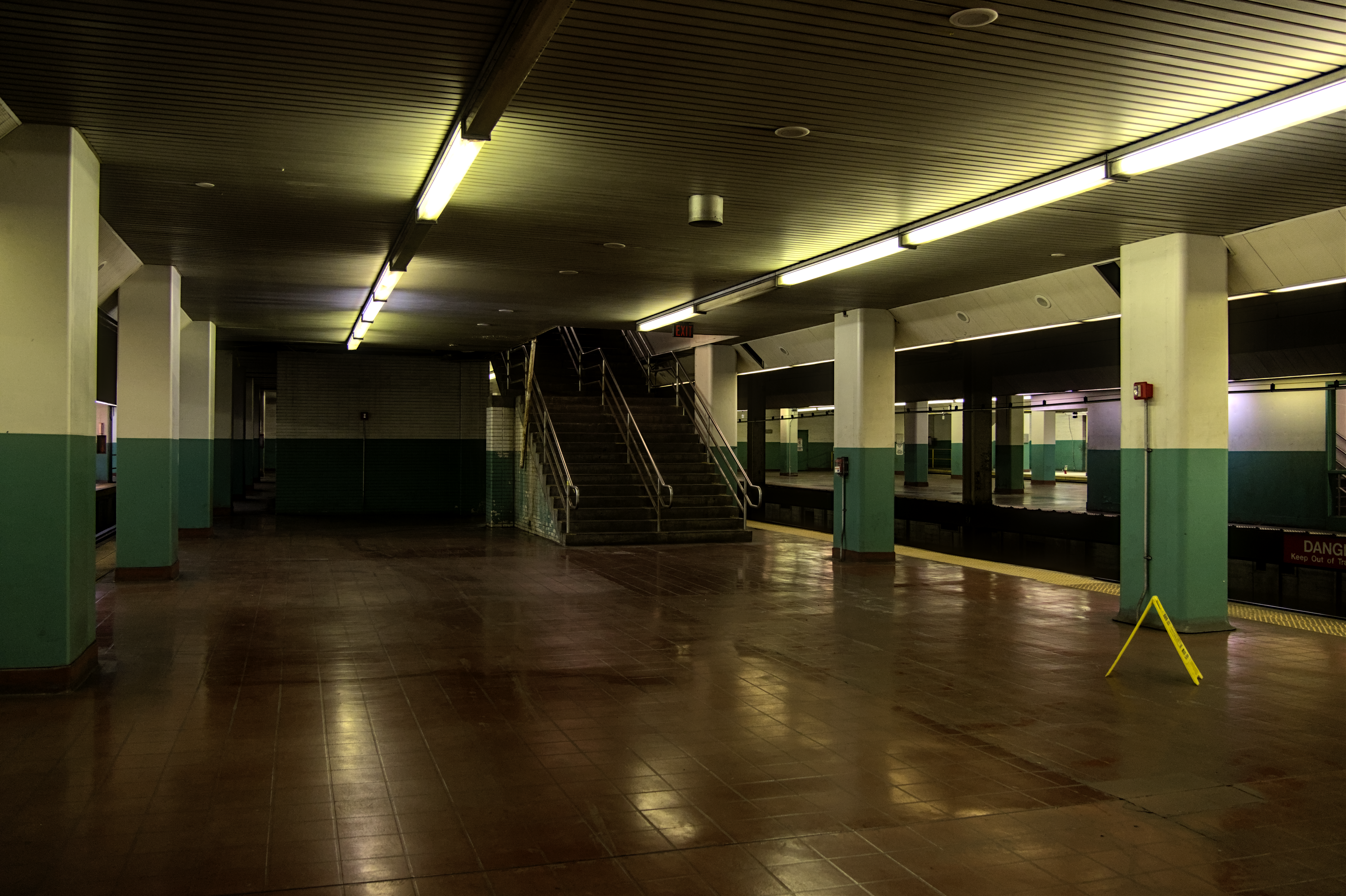 Suburban Station Platforms, 2024-04-28