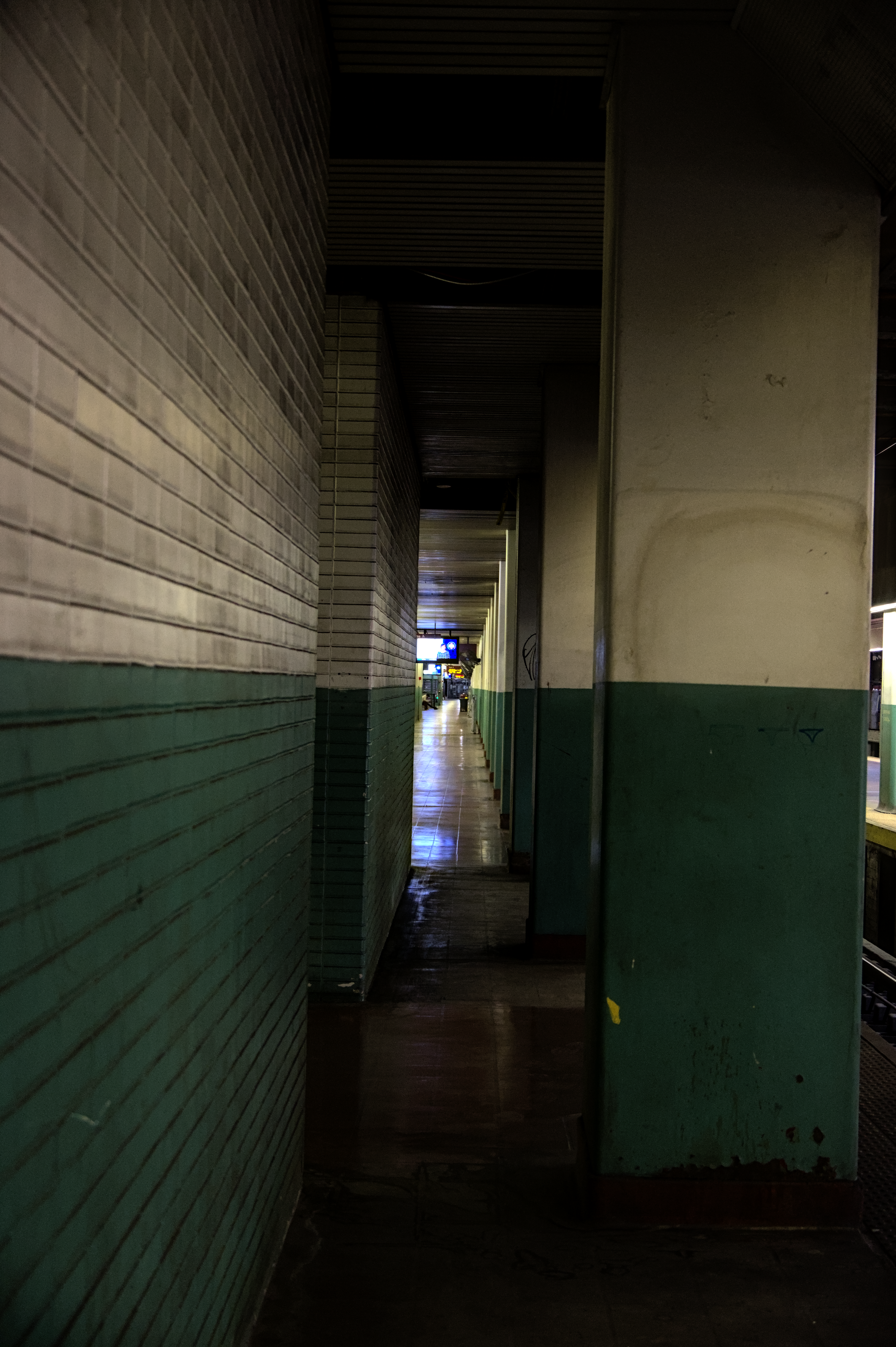 Suburban Station Platforms, 2024-04-28