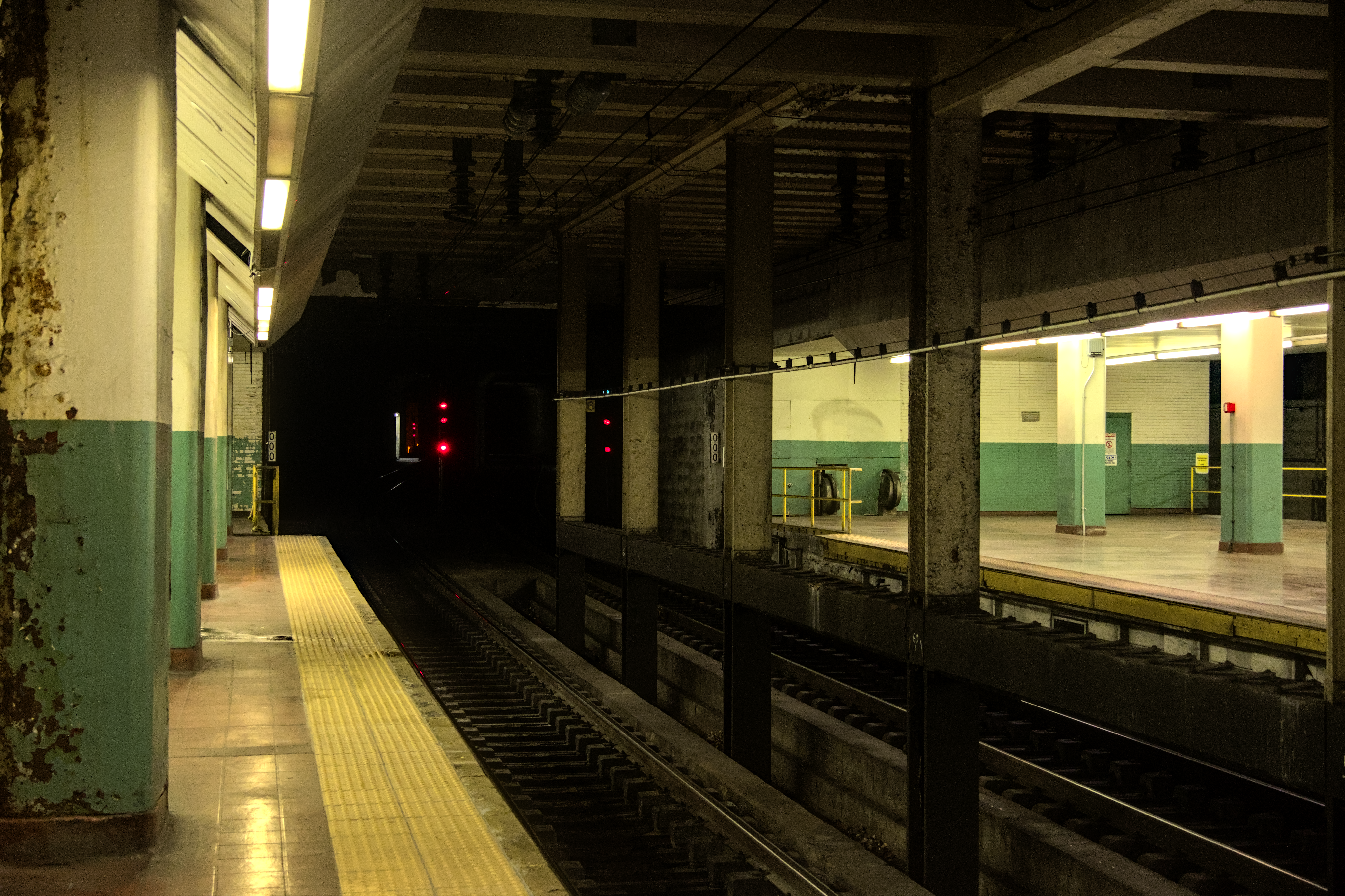 Suburban Station Platforms, 2024-04-28