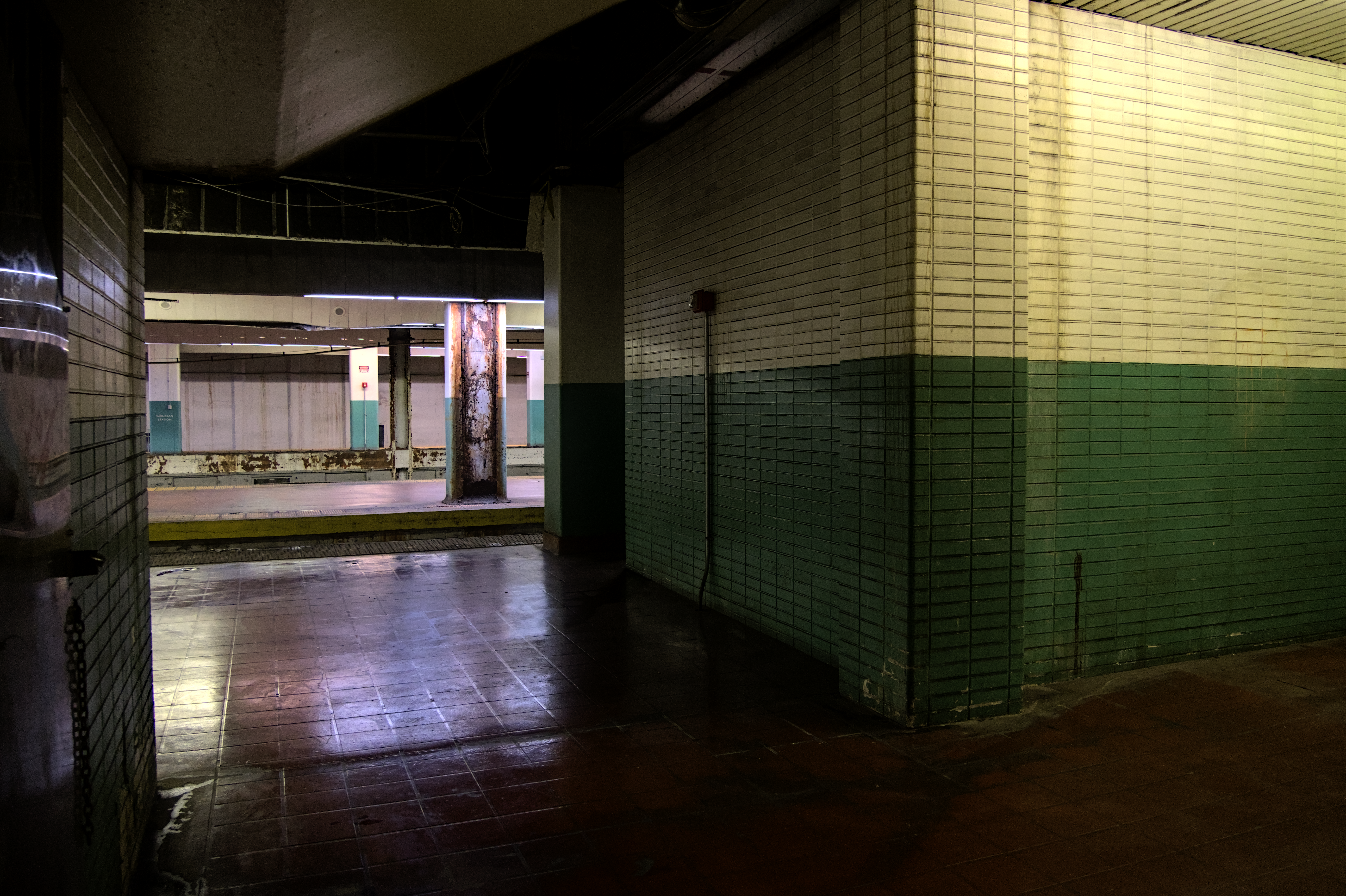 Suburban Station Platforms, 2024-04-28