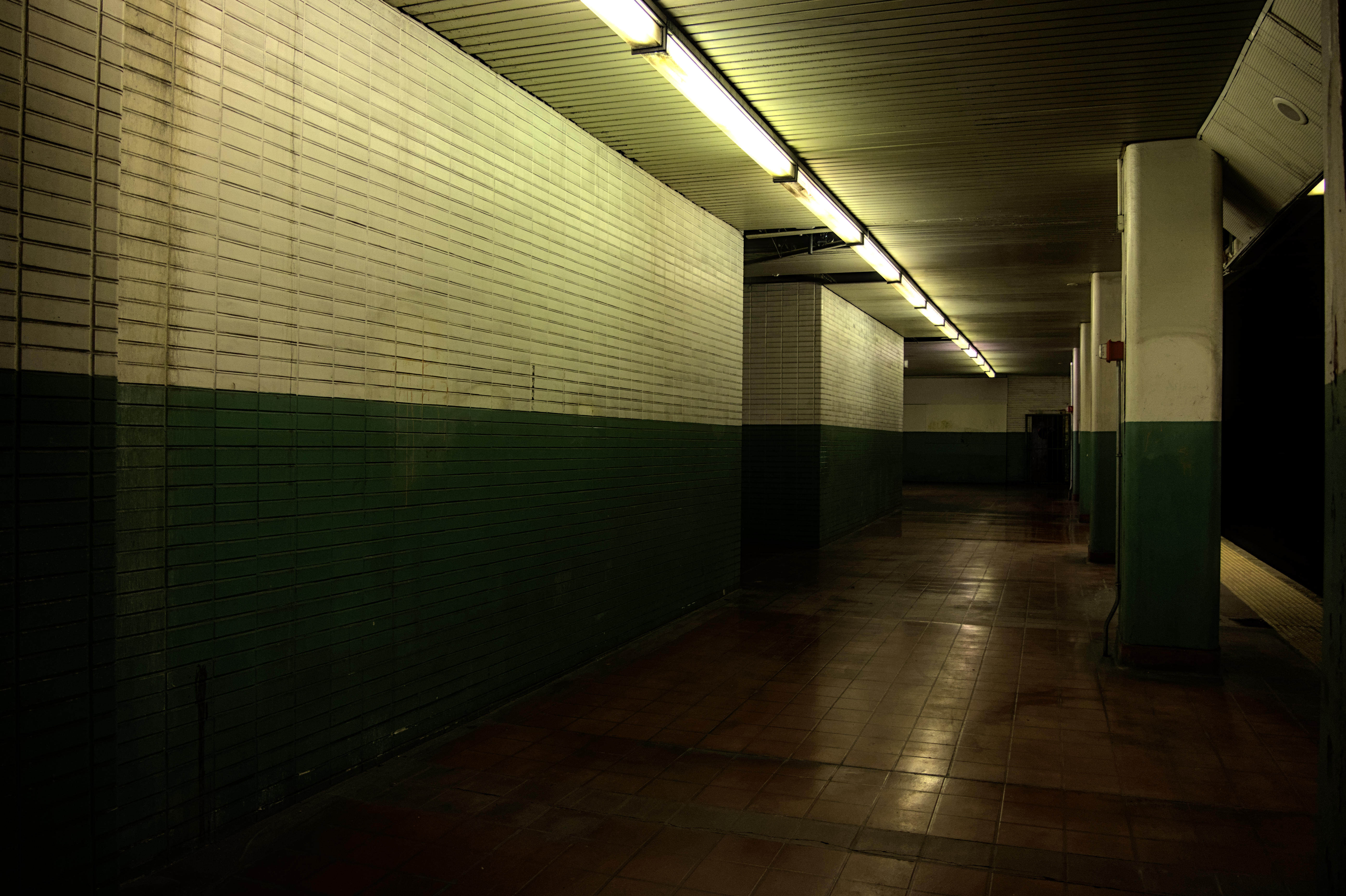 Suburban Station Platforms, 2024-04-28