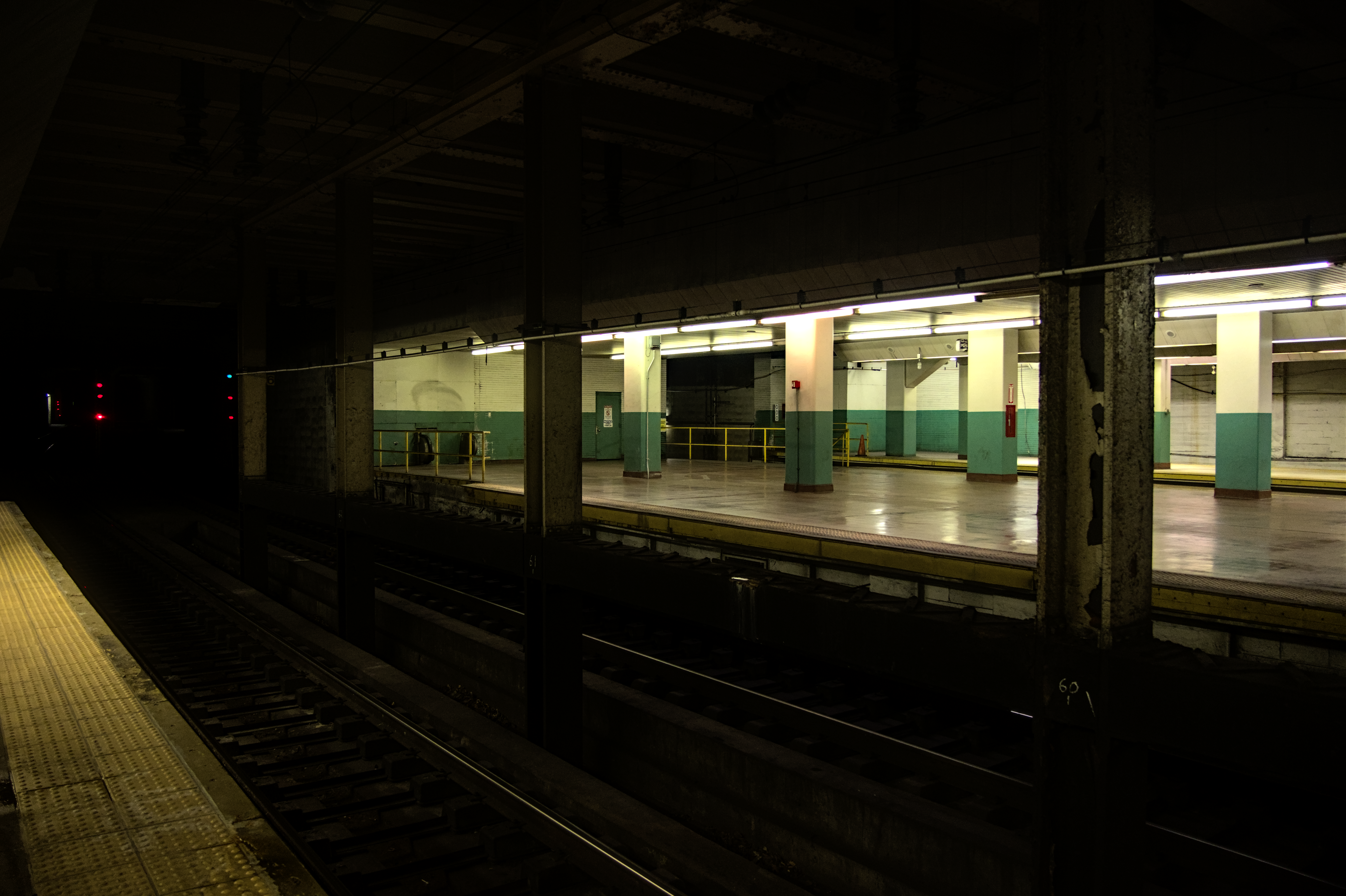 Suburban Station Platforms, 2024-04-28